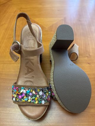 Sandalias cuña Chika 10, talla 36