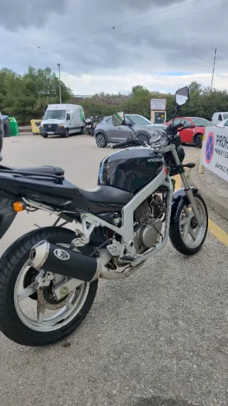 Hyosung GT 125 Comet V-Twin Negra