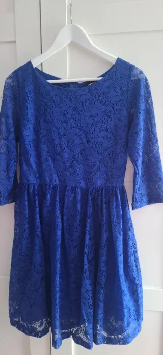 Vestido azul de encaje