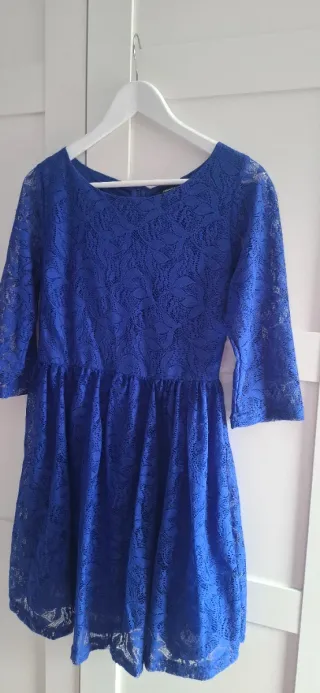 Vestido azul de encaje