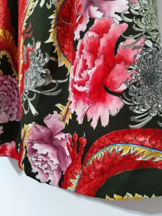 Gonna ampia fantasia draghi e fiori