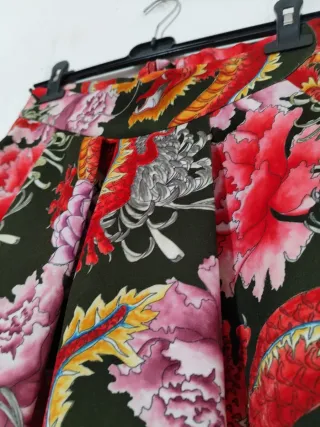 Gonna ampia fantasia draghi e fiori