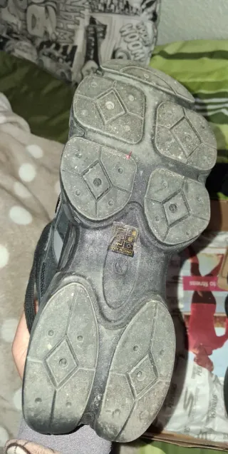 Zapatillas New Balance Módelo 9090 Mujer Negras