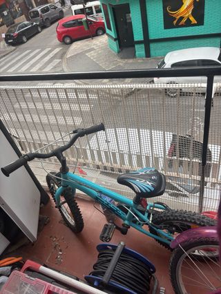 Bicicleta infantil azul