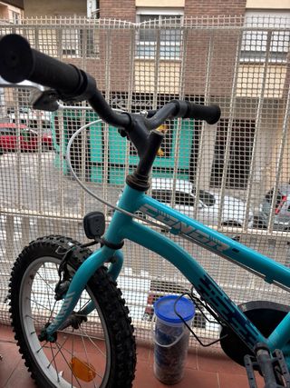 Bicicleta infantil azul