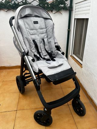 Silla de paseo Inglesina Aptica seminueva