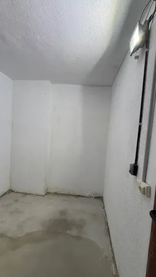 Alquiler de trastero en Manlleu cerca de correos