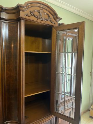 Vitrina de salón madera y cristal