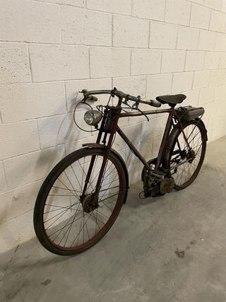 Mosquito motorizado, completo.