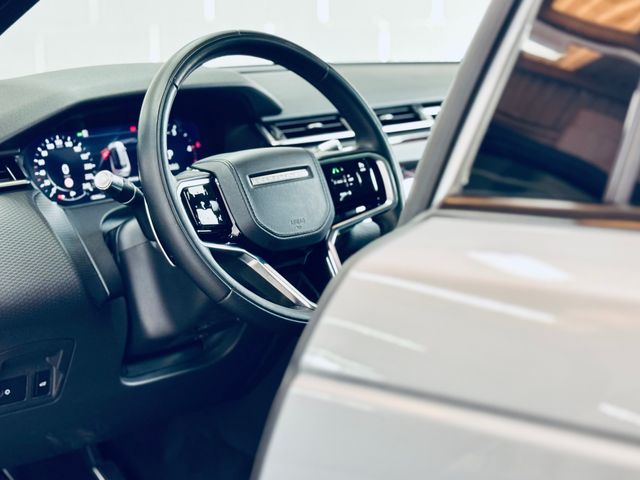 Land Rover Range Rover Velar R-Dynamic SE 204CV