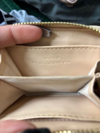 SET: GUESS Jensen Wallet + VALENTINO Small Wallet