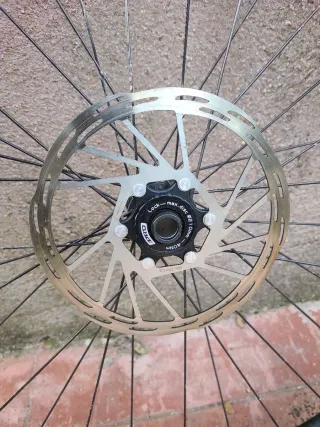 Ruota MTB 29, mozzo shimano.