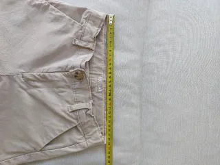 Pantalón chino beige Kiabi T8