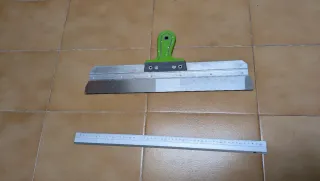 Espátula de fachada para enlucido