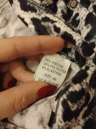 Pantalón animal print blanco y negro