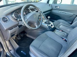 Peugeot 5008 1.6Hdi Active