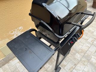 Barbacoa de Gas Negra