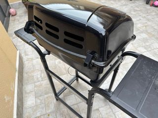 Barbacoa de Gas Negra