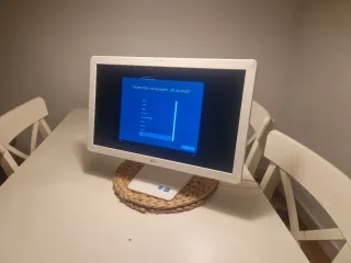 Ordenador sobremesa LG All-in-One 22V24