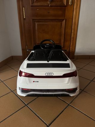 Coche batería infantil