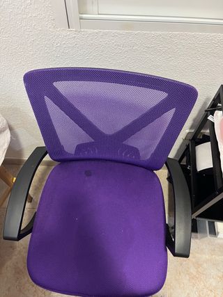 Silla de escritorio morada no hago envios