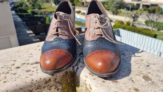 Tre paia di scarpe eleganti da donna