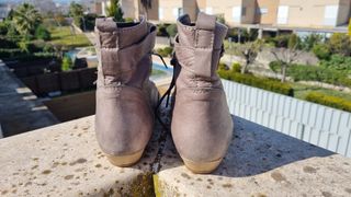 Tre paia di scarpe eleganti da donna