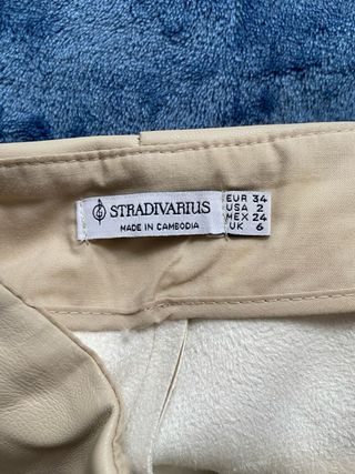 Falda pantalón efecto piel beige