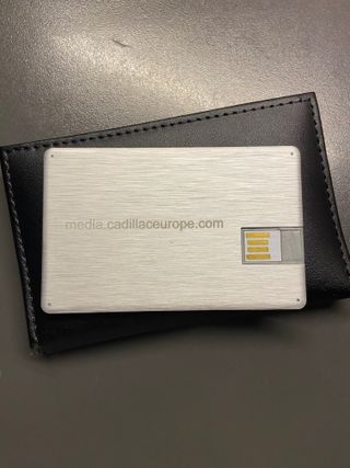 Chiavetta USB Cadillac 2 GB
