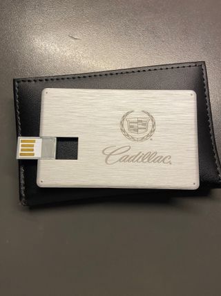 Chiavetta USB Cadillac 2 GB