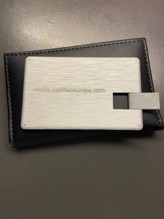 Chiavetta USB Cadillac 2 GB