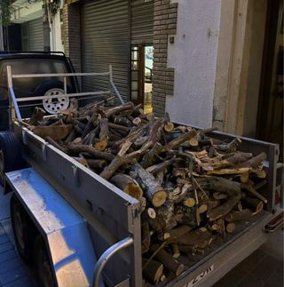 Leña para chimenea o barbacoa