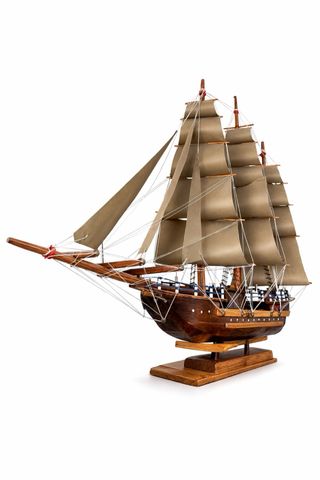 Elegante Maqueta Velero Clásico Tipo Clipper
