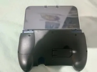 Nintendo 3DS XL Azul con accesorios.