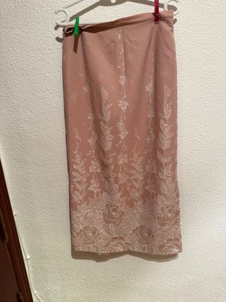 Conjunto 3 piezas: Falda Larga, corpiño y Chal.