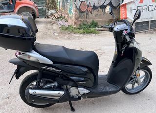 Honda SH300i Negra - Moto Maxiscooter