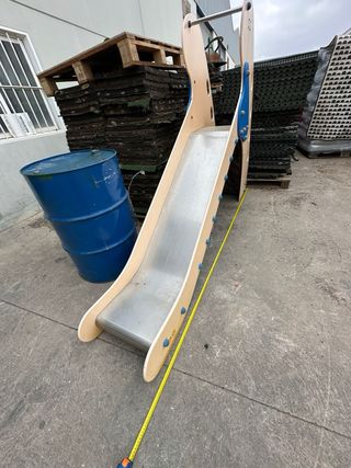 Tobogán infantil para exterior