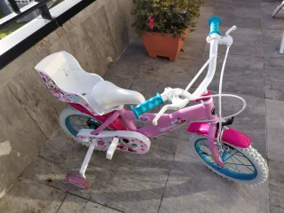Bicicleta infantil Minnie 14 pulgadas con ruedines