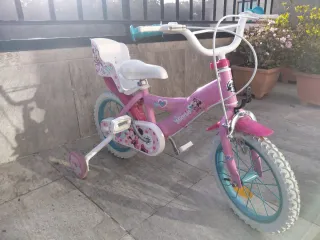 Bicicleta infantil Minnie 14 pulgadas con ruedines