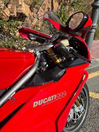 Ducati 999s Monoposto