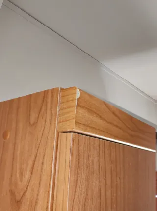 Armario madera cerezo pequeño en perfecto estado