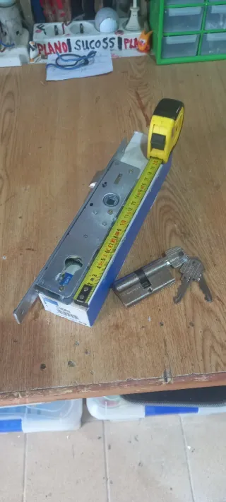 Cerradura Tesa Embutir