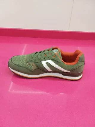 Zapatillas deportivas hombre verde y naranja