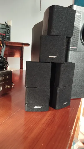 Altavoces Bose Dobles Dolby Surround Serie 15
