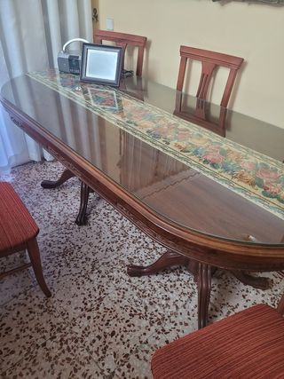 Tavolo in legno massello allungabile