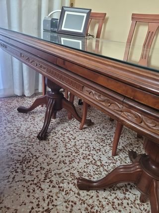 Tavolo in legno massello allungabile