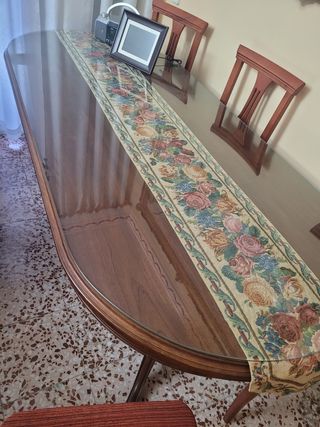 Tavolo in legno massello allungabile