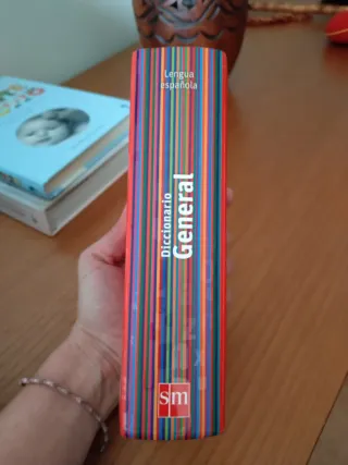 Diccionario GENERAL. Lengua española (Spanish E...