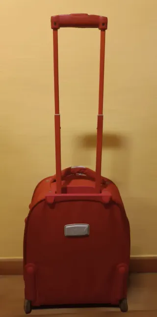 Maleta de viaje Mickey Mouse 10kg Disney Roja