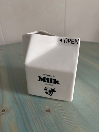 Lechera Cristina Oria Blanca